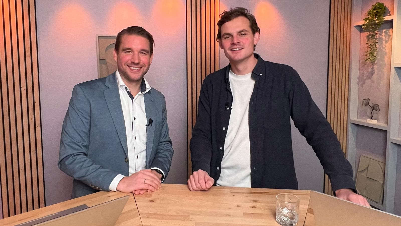 Foto van Niels Datema (CEO Nela) en Ewold Drent tijdens een webinar over het versnellen van talentontwikkeling met feedback en A